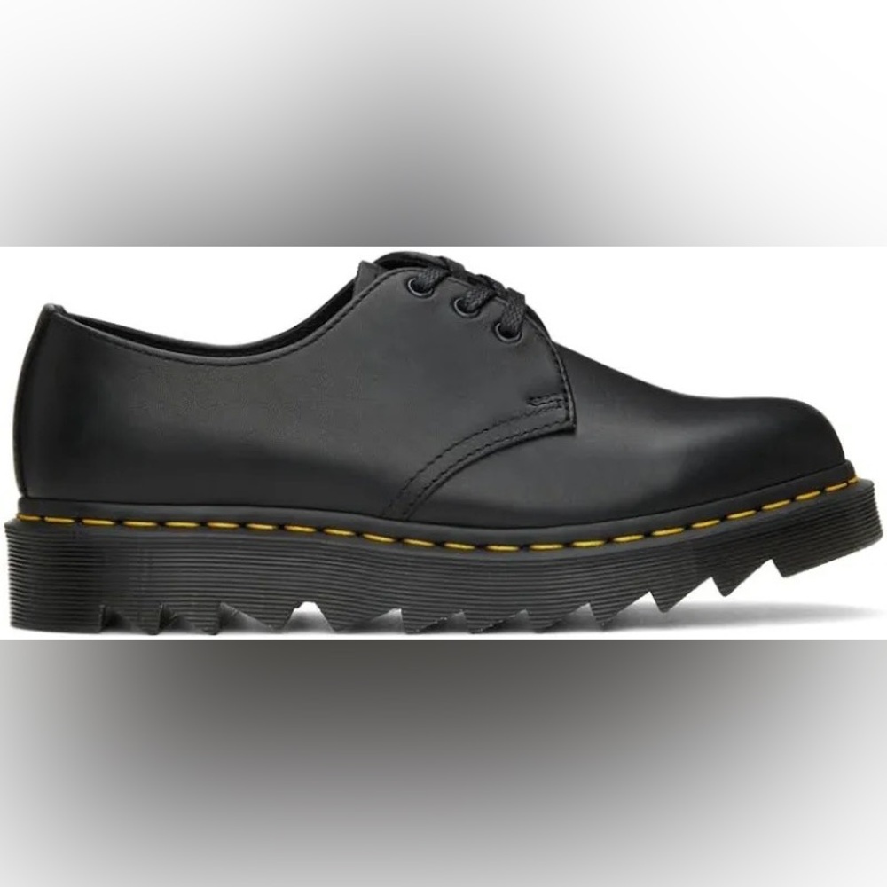 DR. MARTENS 1461 Ziggy Size 8. Like New